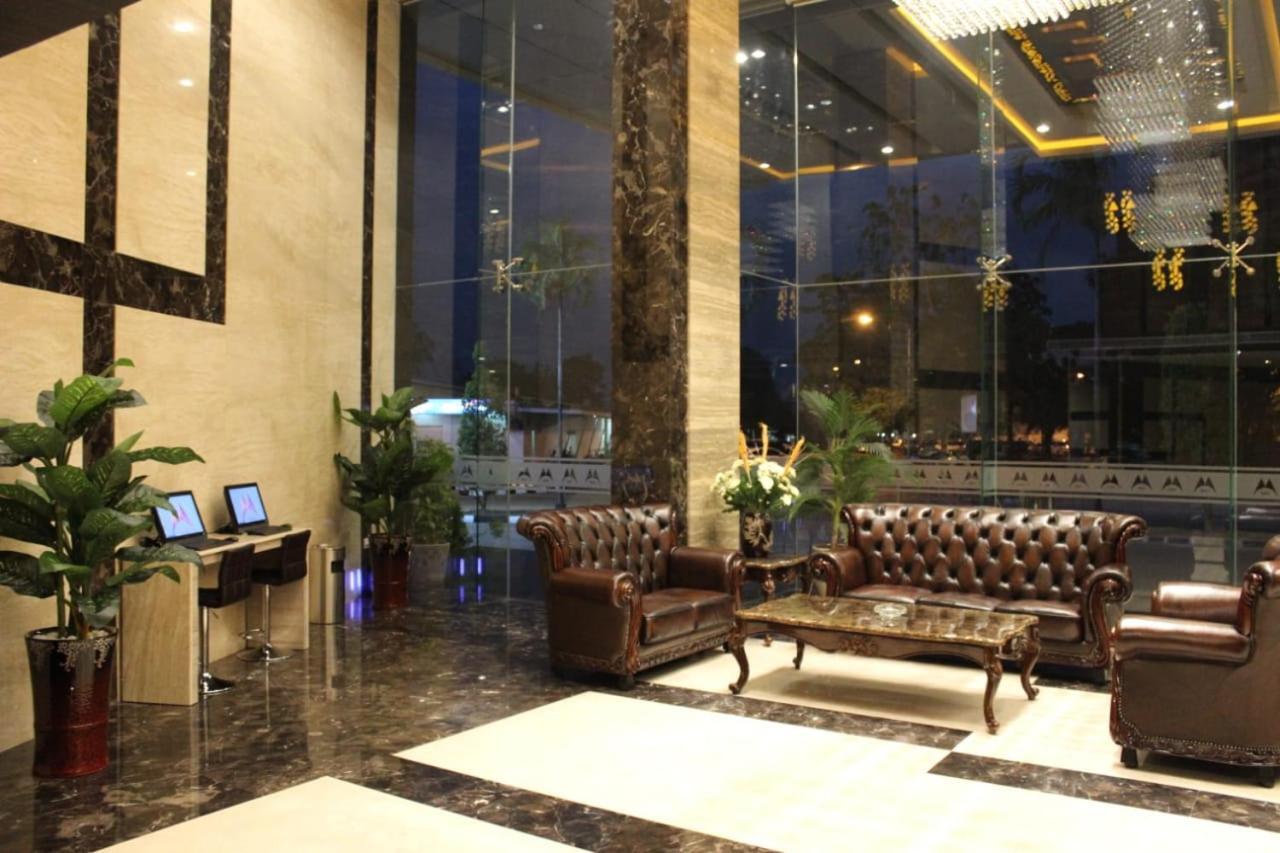 M-One Hotel Batam Exterior foto